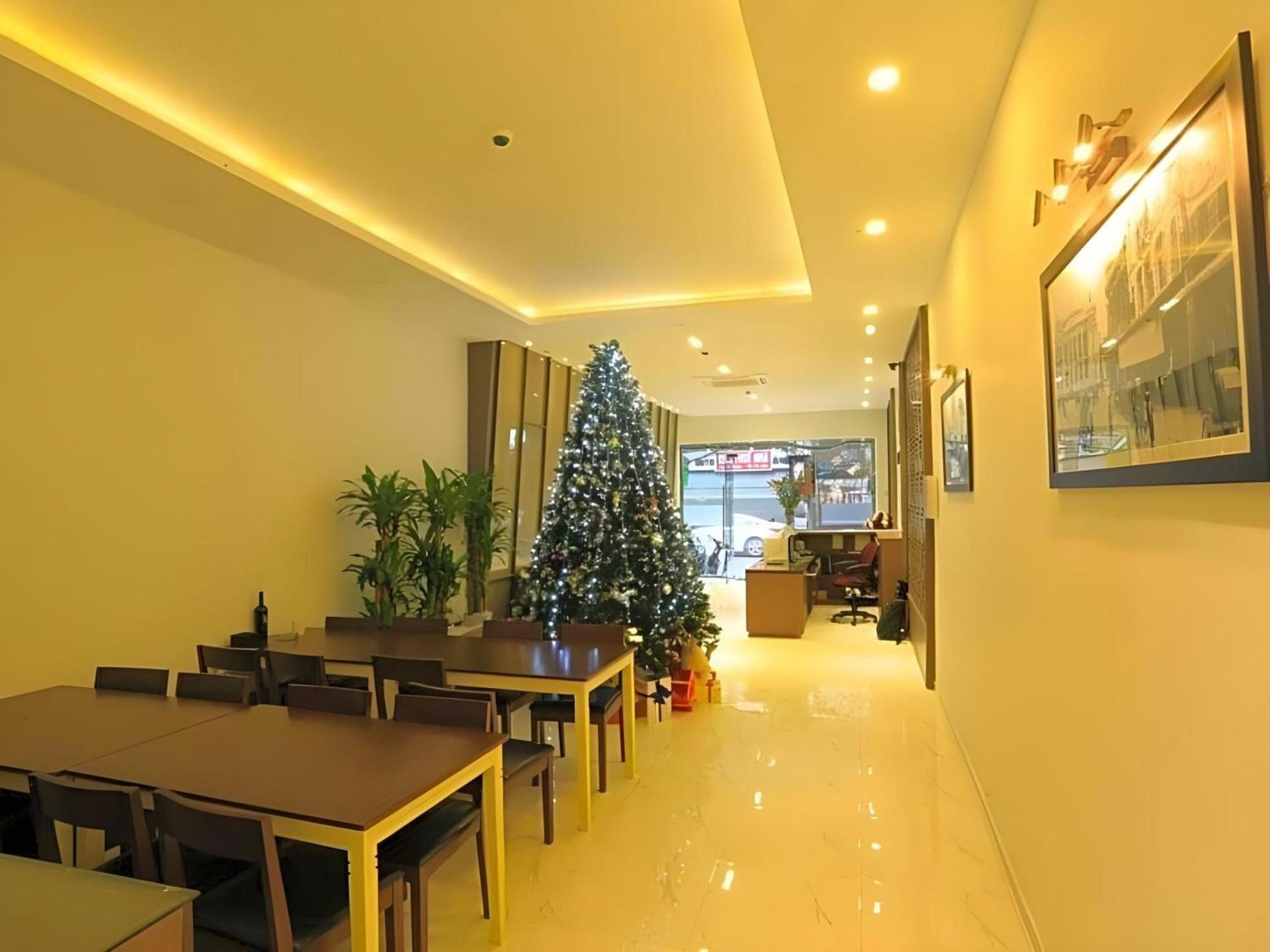 Collection O Le Grand Hanoi Hotel - The Tryst Extérieur photo