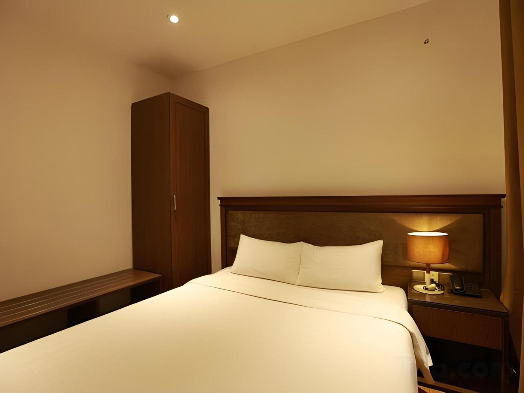 Collection O Le Grand Hanoi Hotel - The Tryst Extérieur photo