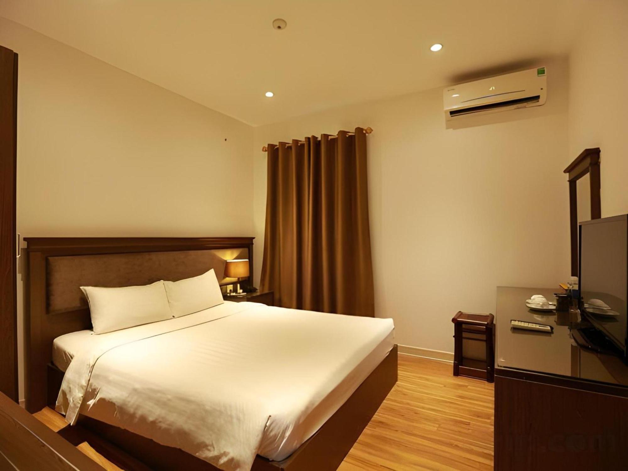 Collection O Le Grand Hanoi Hotel - The Tryst Extérieur photo